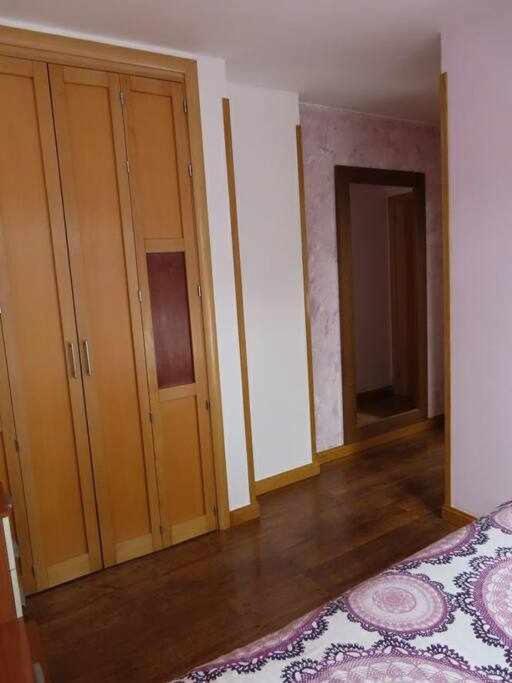 Ferienwohnung Precioso Atico Con Bonitas Vistas A La Pena Oroel Jaca Exterior foto