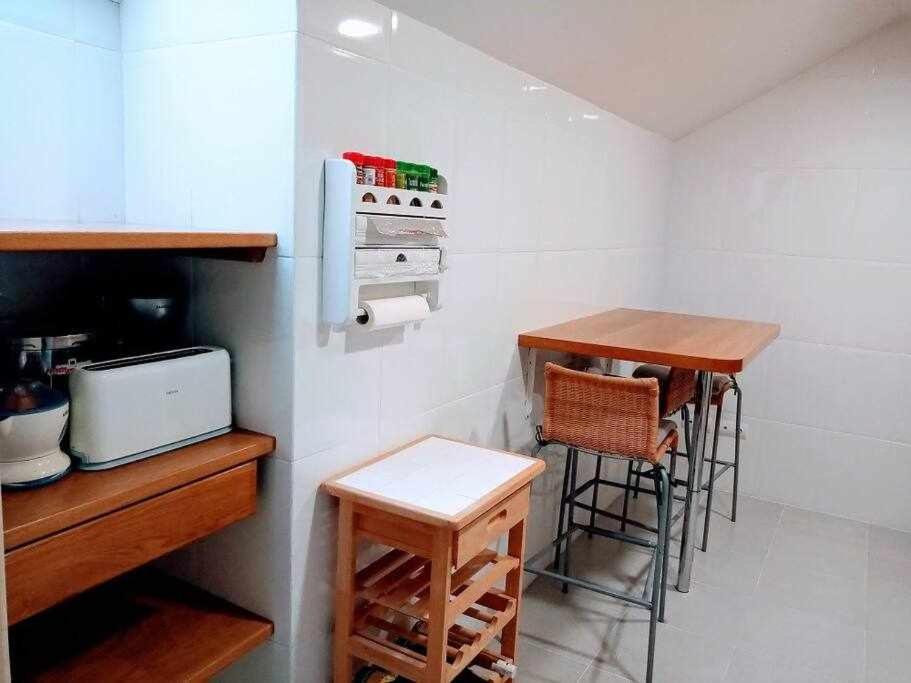 Ferienwohnung Precioso Atico Con Bonitas Vistas A La Pena Oroel Jaca Exterior foto